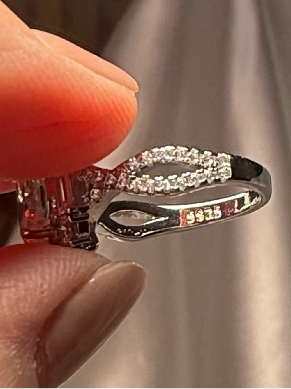 925 Sterling Silver Oval Moissanite Like Halo Statement Ring Size 6 - Picture 5 of 10